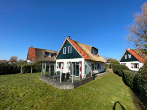 Villa Buiten 84, fußläufig zum Strand, 5 Personen